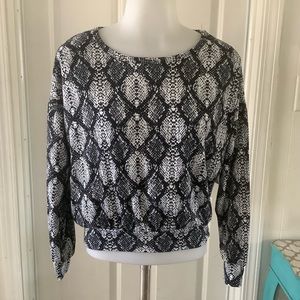 Olivia Rae snake print size Large cropped blouse